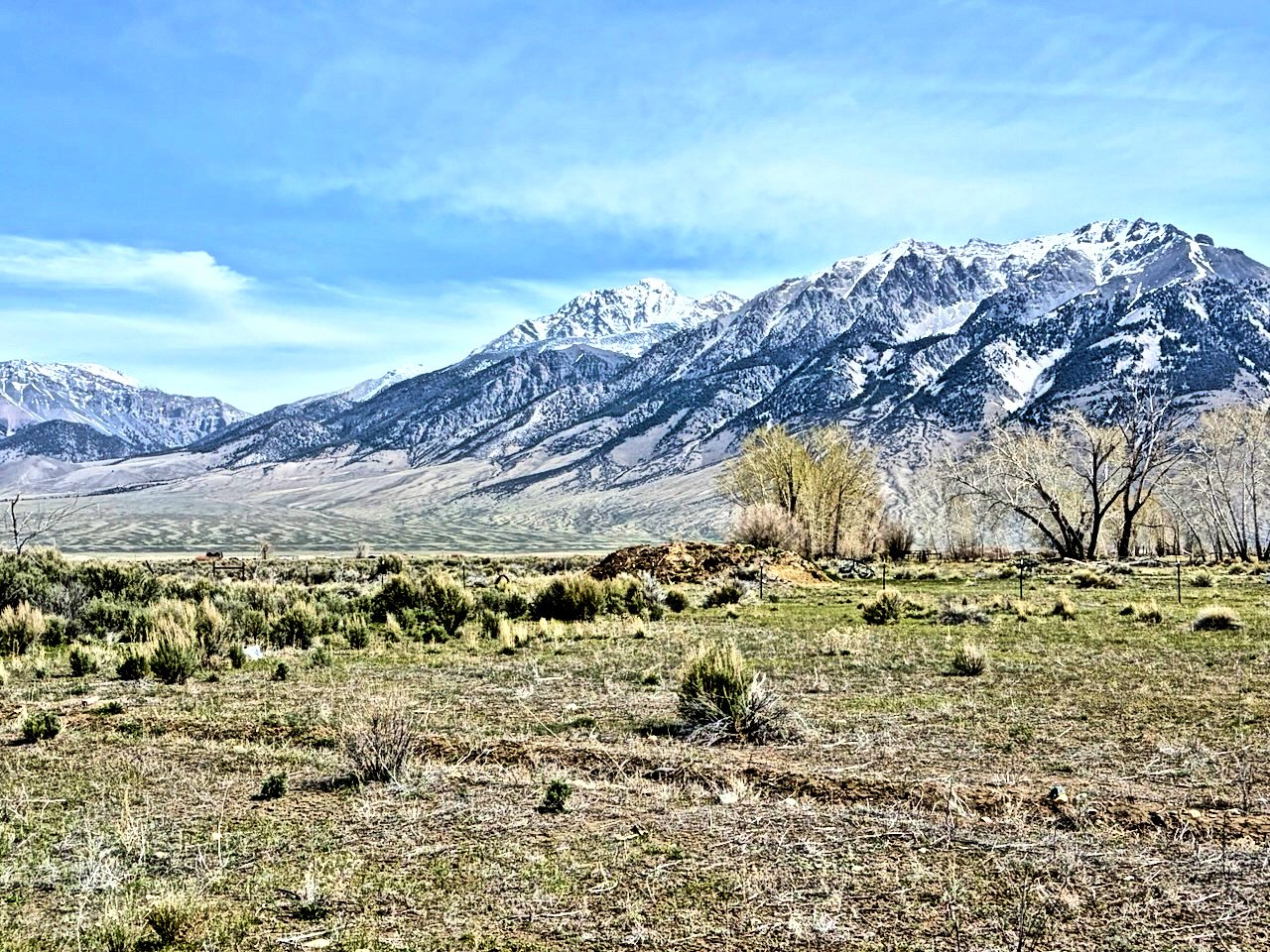 Mount Borah rising above the Lost River Valley, with Sacajawea Peak and Mount Idaho running south along the range